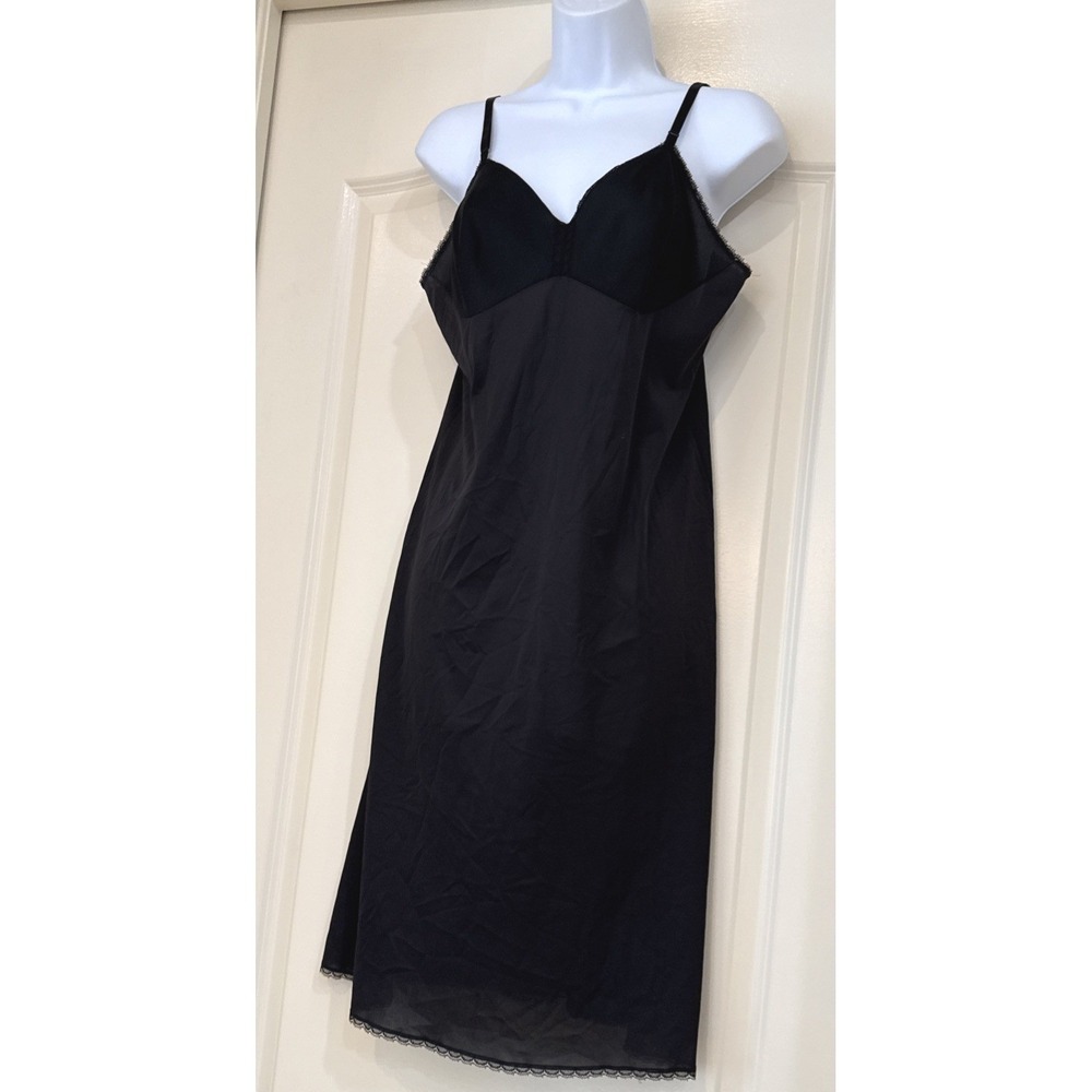 Vanity Fair Vintage Black Full‎ Slip Lace Trim Qiana Antron III Nylon Size 36 L